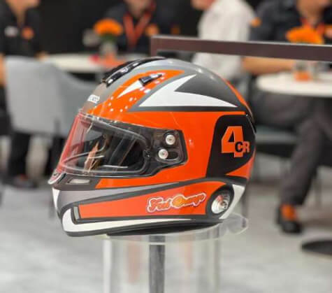 Casco F1 realizzato per 4CR